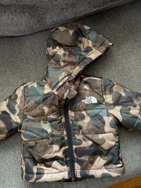 The North Face Kids Camo Puffer Jacket - Green/Brown/Black